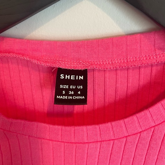 Pink long sleeve crop top - Picture 2 of 4